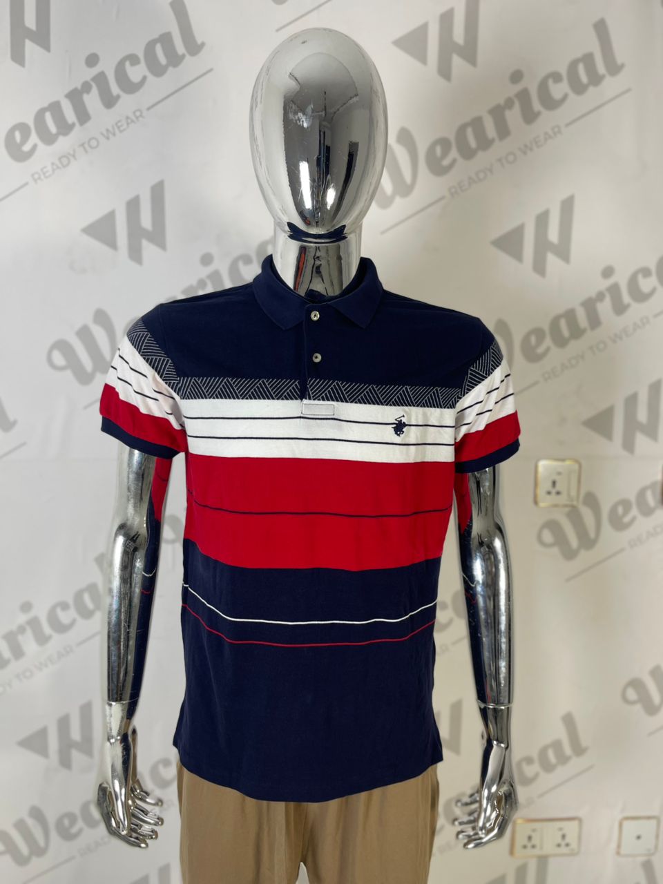 Short sleeve Polo (MEDIUM)